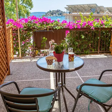 Stella Aparthotel Tolo