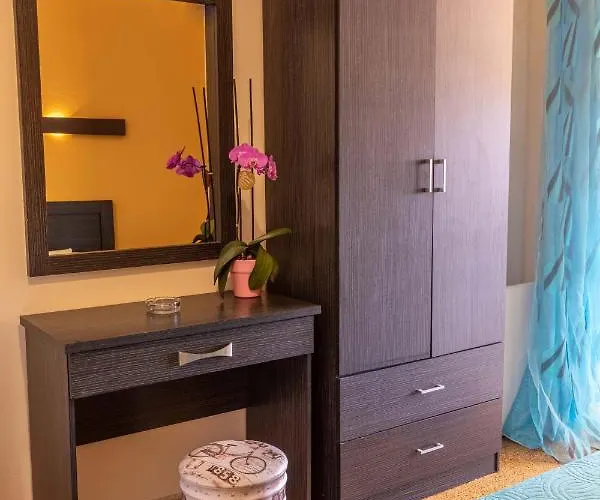 Apart-hotel Stella 3*